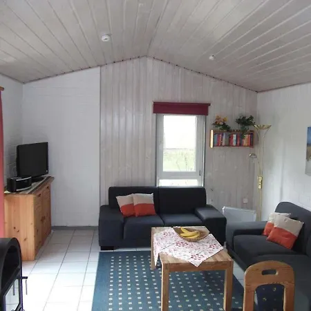 Holiday home Reiher 18 *